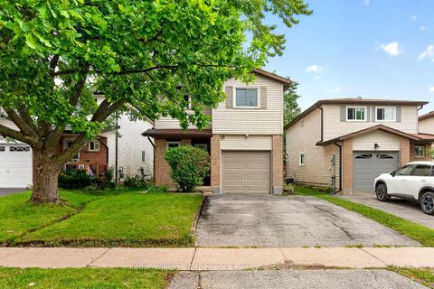 Photo 1 at 58 Maitland Drive, Grove East, Barrie