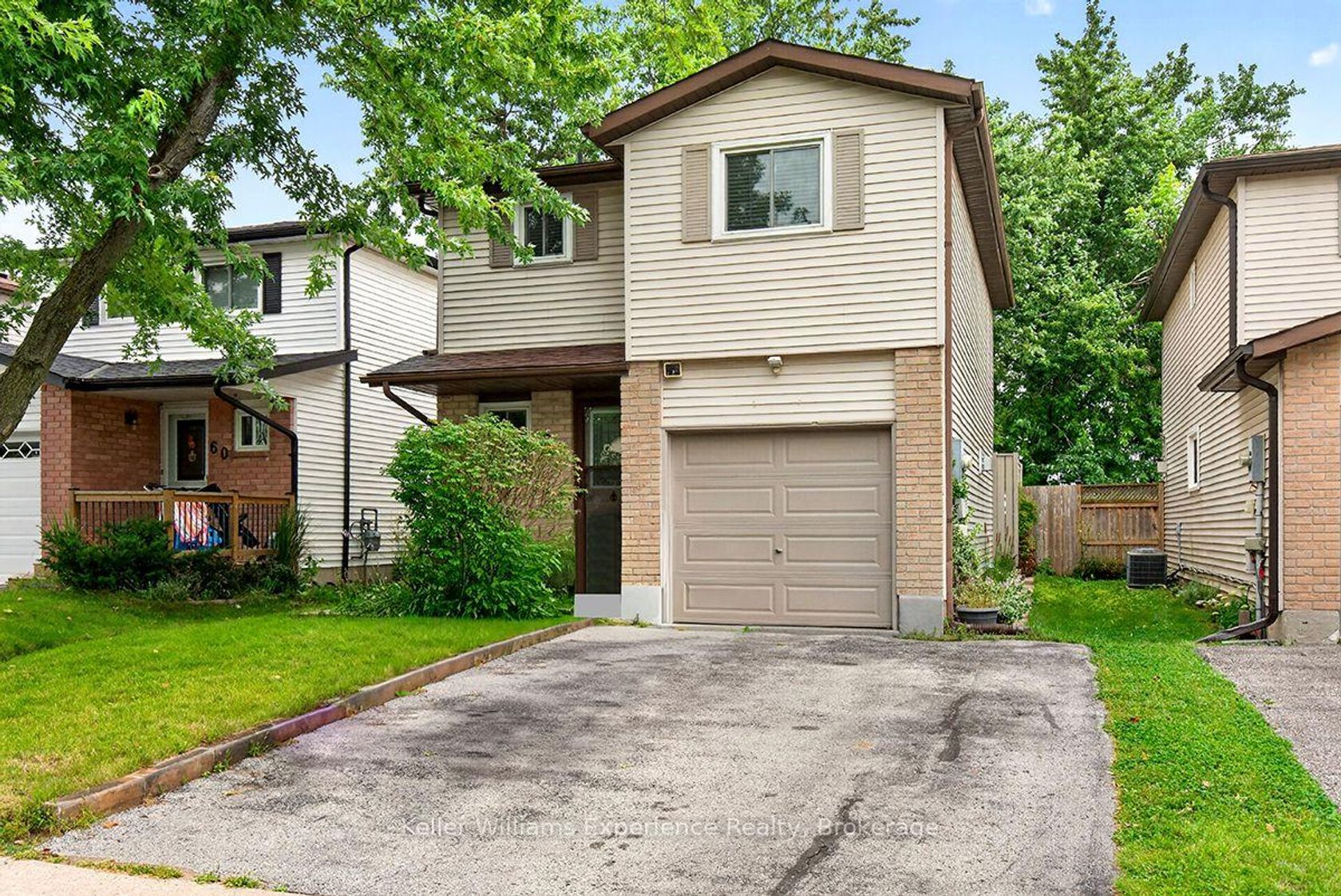 58 Maitland Drive, Grove East, Barrie photo number 2
