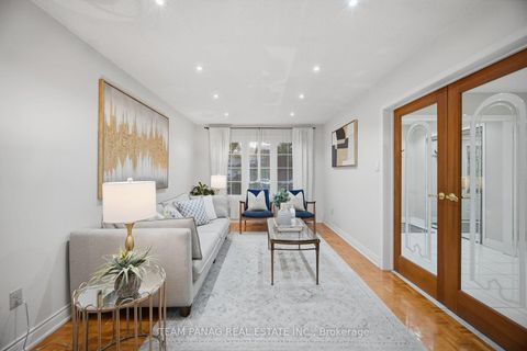 Photo 3 at 129 Bankview Circle, Clairville, Toronto