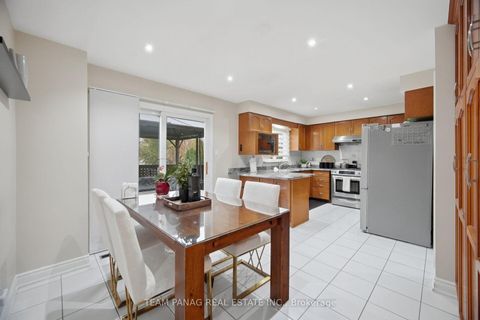 Photo 10 at 129 Bankview Circle, Clairville, Toronto