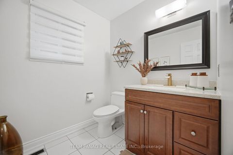Photo 13 at 129 Bankview Circle, Clairville, Toronto