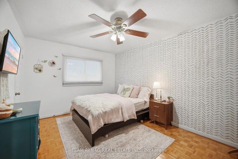 Photo 23 at 129 Bankview Circle, Clairville, Toronto