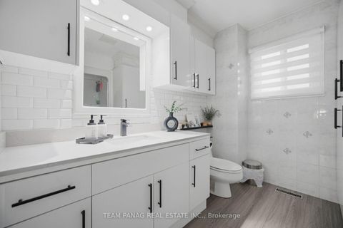 Photo 25 at 129 Bankview Circle, Clairville, Toronto
