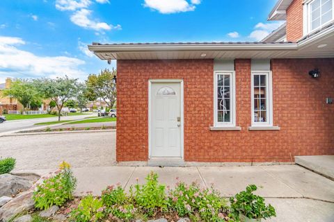 Photo 33 at 129 Bankview Circle, Clairville, Toronto