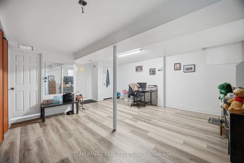 Photo 34 at 129 Bankview Circle, Clairville, Toronto