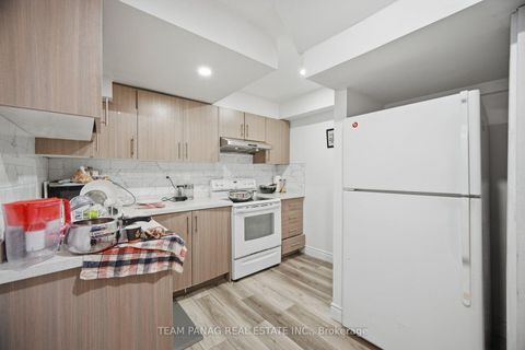 Photo 36 at 129 Bankview Circle, Clairville, Toronto