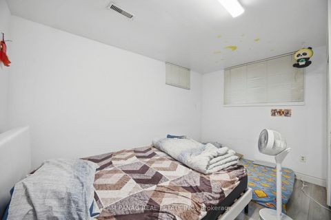 Photo 37 at 129 Bankview Circle, Clairville, Toronto