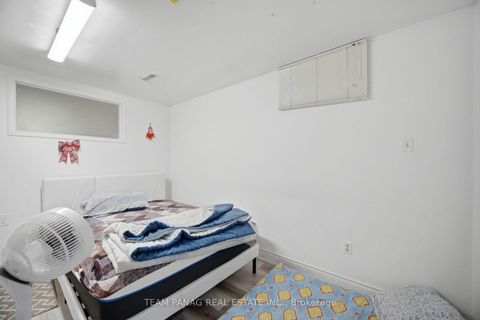 Photo 38 at 129 Bankview Circle, Clairville, Toronto