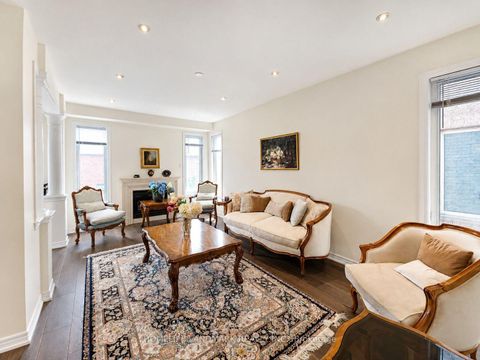 Photo 9 at 41 Mansard Drive, Jefferson, Richmond Hill