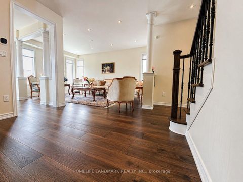 Photo 16 at 41 Mansard Drive, Jefferson, Richmond Hill