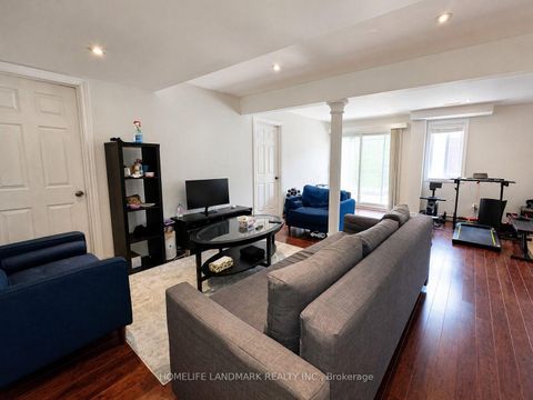 Photo 34 at 41 Mansard Drive, Jefferson, Richmond Hill