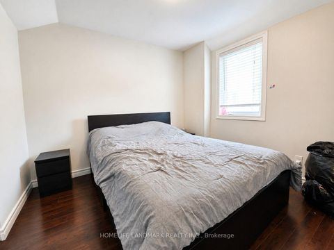 Photo 36 at 41 Mansard Drive, Jefferson, Richmond Hill