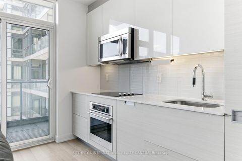 Photo 11 at 1913 - 210 Simcoe Street, Chinatown, Toronto