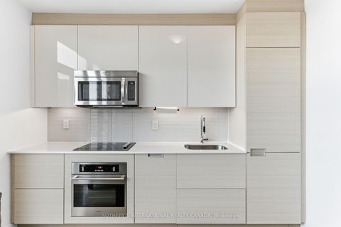 Photo 12 at 1913 - 210 Simcoe Street, Chinatown, Toronto