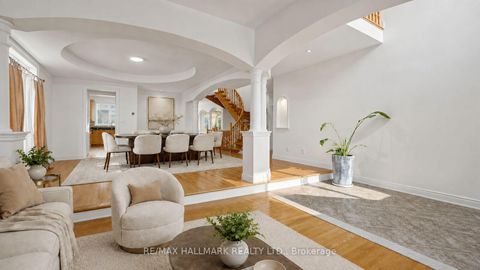 Photo 6 at 368 Paradelle Drive, Oak Ridges Lake Wilcox, Richmond Hill
