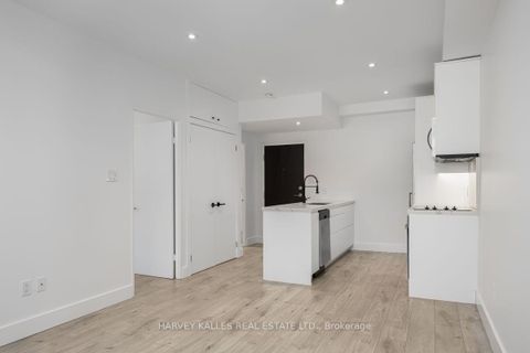 Photo 6 at 110 - 3000 Bathurst Street, Lawrence, Toronto