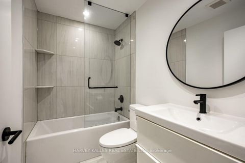 Photo 12 at 110 - 3000 Bathurst Street, Lawrence, Toronto