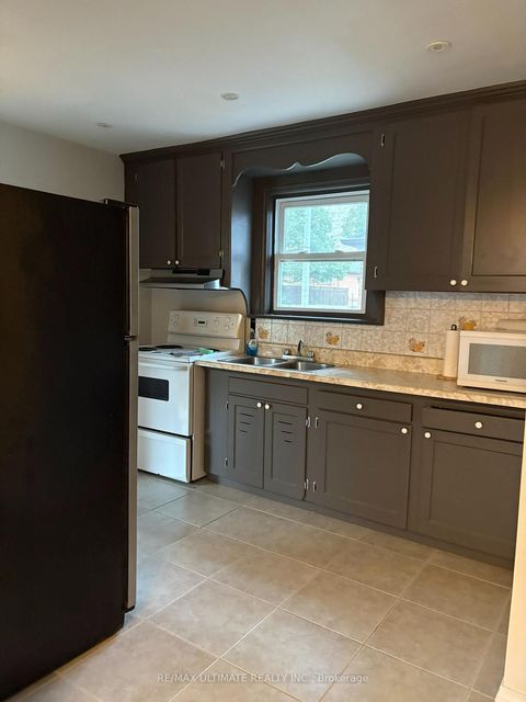Photo 4 at 56 Glenhaven Street, Greenbrook, Toronto