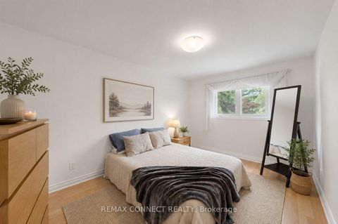 Photo 18 at 15 Satchell Boulevard, Centennial Scarborough, Toronto