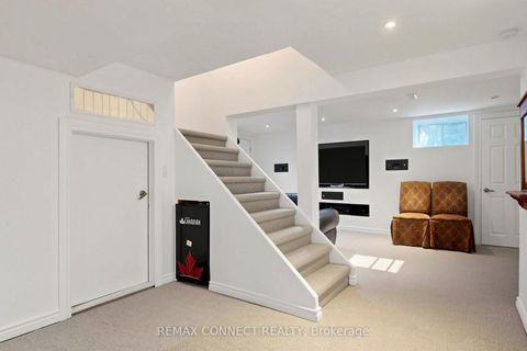 Photo 22 at 15 Satchell Boulevard, Centennial Scarborough, Toronto