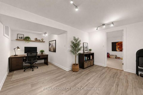 Photo 28 at 15 Satchell Boulevard, Centennial Scarborough, Toronto