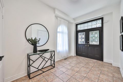 Photo 3 at 502 Apple Blossom Drive, Patterson, Vaughan