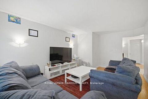 Photo 3 at 96 Wallasey Avenue, Pelmo Park W5, Toronto