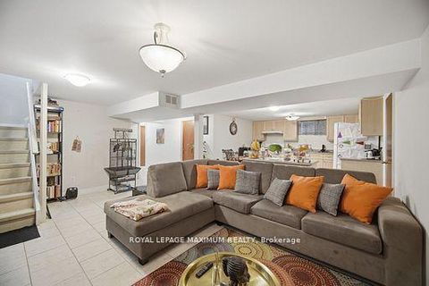 Photo 13 at 96 Wallasey Avenue, Pelmo Park W5, Toronto