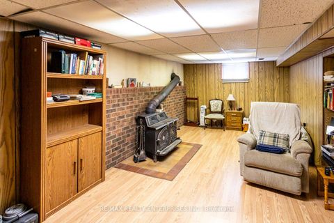 Photo 18 at 83 Carsbrooke Road, Etobicoke West Mall, Toronto