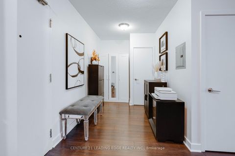 Photo 2 at 820 - 120 Dallimore Circle, Don Mills, Toronto