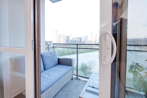 Photo 10 at 820 - 120 Dallimore Circle, Don Mills, Toronto