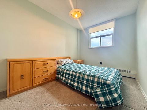 Photo 11 at 1109 - 5 Parkway Forest Drive, Henry Farm, Toronto