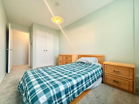 Photo 12 at 1109 - 5 Parkway Forest Drive, Henry Farm, Toronto