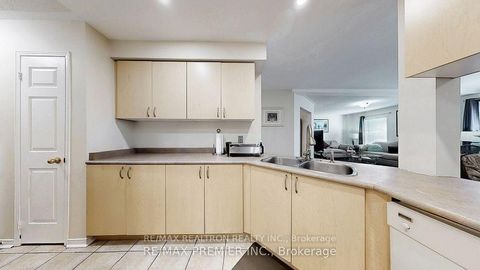 Photo 9 at 215 Drummond Drive, Maple, Vaughan