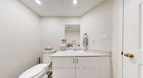 Photo 10 at 215 Drummond Drive, Maple, Vaughan
