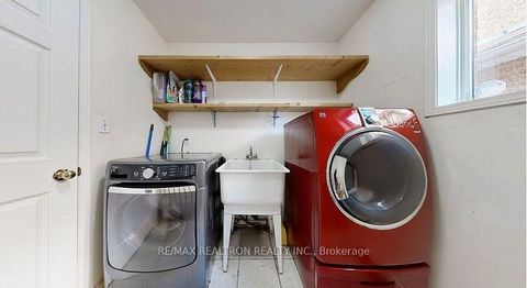 Photo 11 at 215 Drummond Drive, Maple, Vaughan