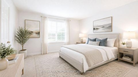 Photo 16 at 215 Drummond Drive, Maple, Vaughan