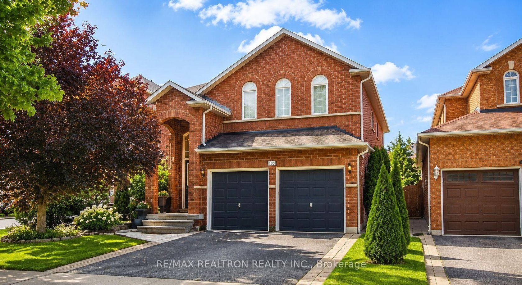 215 Drummond Drive, Maple, Vaughan photo number 2