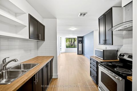 Photo 2 at 113 - 55 Bamburgh Circle, Steeles, Toronto