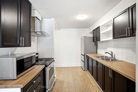 Photo 4 at 113 - 55 Bamburgh Circle, Steeles, Toronto