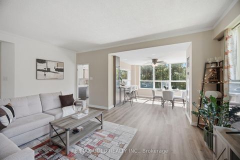 Photo 2 at 112 - 6 Humberline Drive, Clairville, Toronto