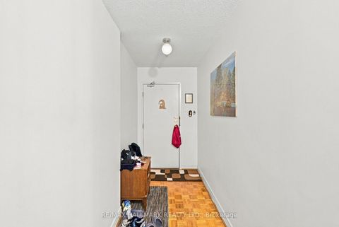Photo 5 at 303 - 4 Park Vista, Parkview, Toronto
