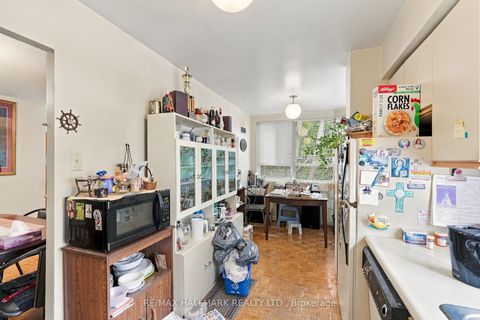 Photo 13 at 303 - 4 Park Vista, Parkview, Toronto