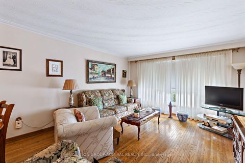 Photo 6 at 201 Derrydown Road, York University Heights, Toronto