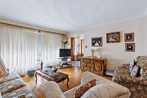 Photo 7 at 201 Derrydown Road, York University Heights, Toronto