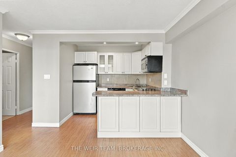 Photo 9 at 2110 - 30 Gloucester Street, Yonge Corridor, Toronto