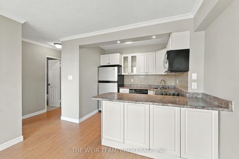 Photo 10 at 2110 - 30 Gloucester Street, Yonge Corridor, Toronto