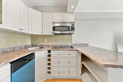 Photo 13 at 2110 - 30 Gloucester Street, Yonge Corridor, Toronto