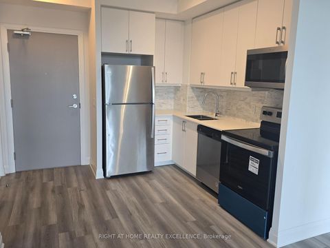 Photo 8 at 520 - 3220 Sheppard Avenue E, Sullivan, Toronto
