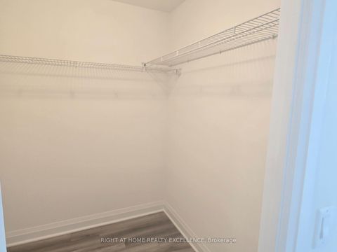 Photo 14 at 520 - 3220 Sheppard Avenue E, Sullivan, Toronto